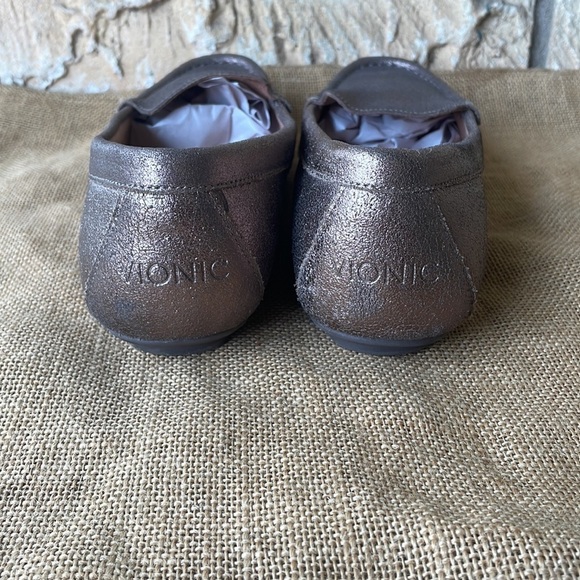 Vionic Women's Debbie Moccasin Flats Concealed Orthotic Arch Support Loafers - Picture 8 of 15